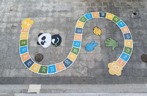  大余地面游戏彩绘