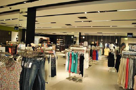 大余商场里的店面怎么装修?